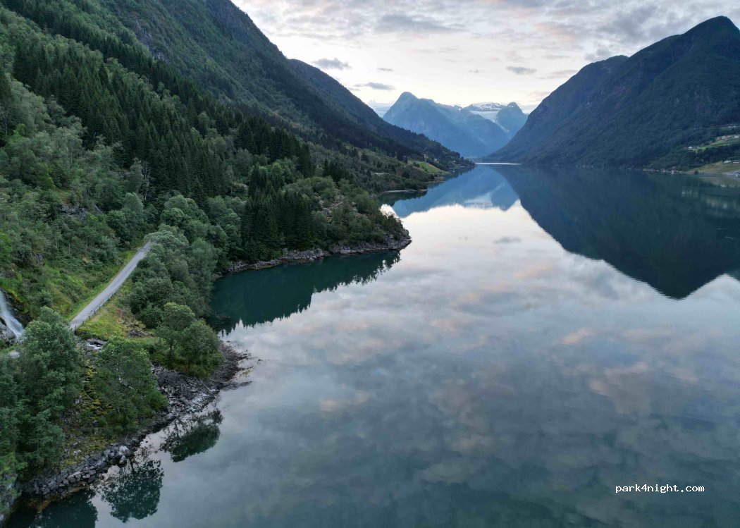 (6848) Fjærland - Unnamed road — foto 3