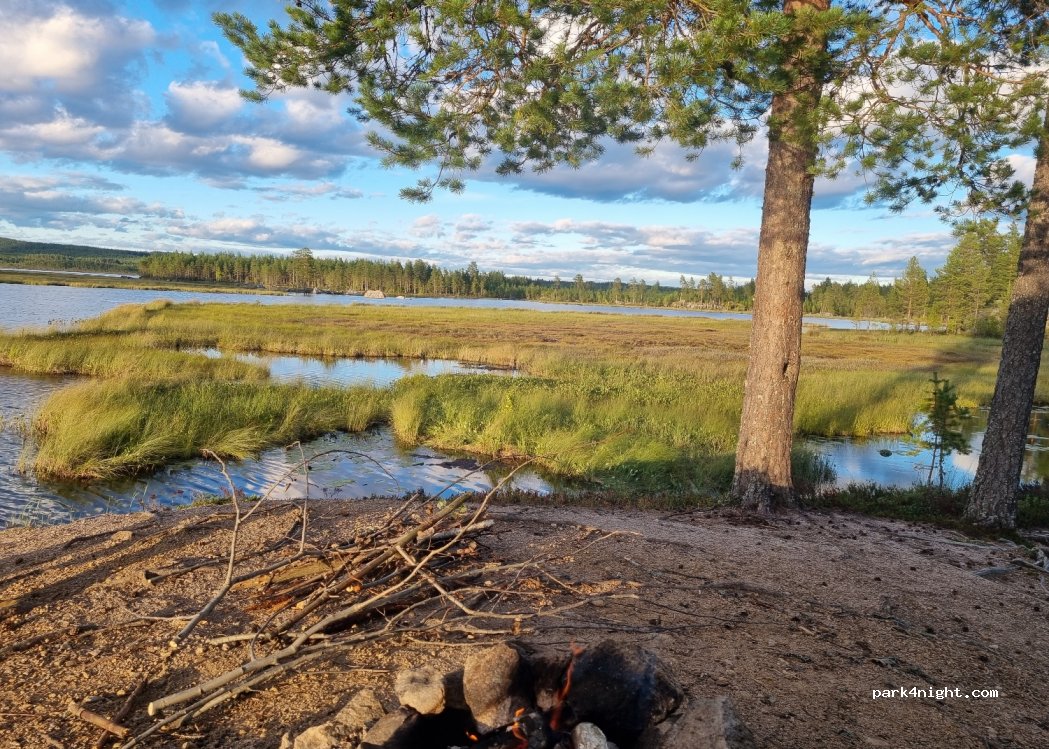 (683 91) Varmland - Unnamed road — foto 2