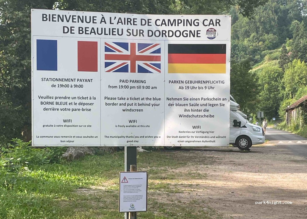 Aire d'accueil de camping-cars Beaulieu-sur-Dordogne — foto 4