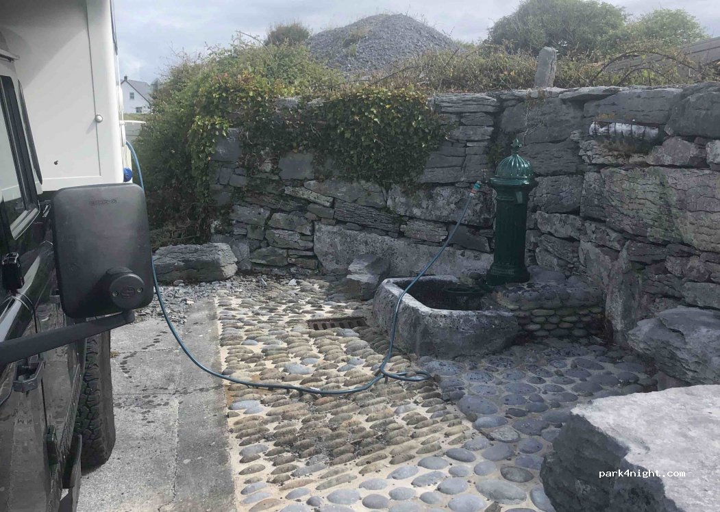 (H91 N2N1) Fanore - Unnamed road — foto