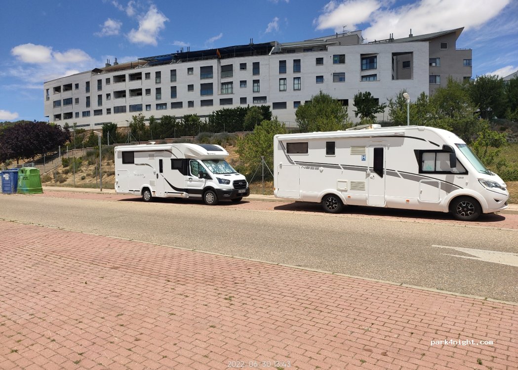 (47610) Zaratán - 1 Calle Biobala — foto