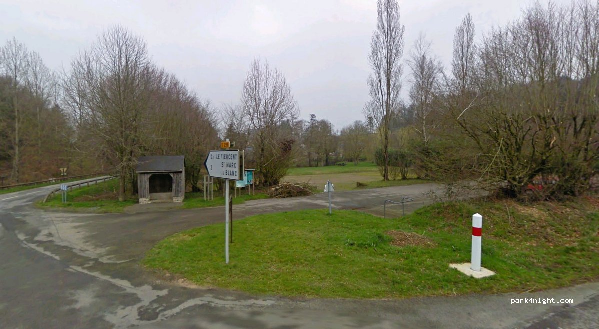 (35140) Saint-Hilaire-des-Landes - La Passagère — foto