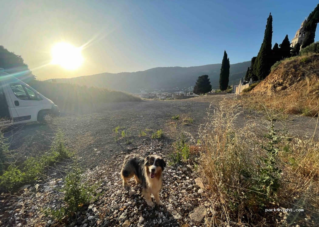 (21485) Komiža - Unnamed Road — foto