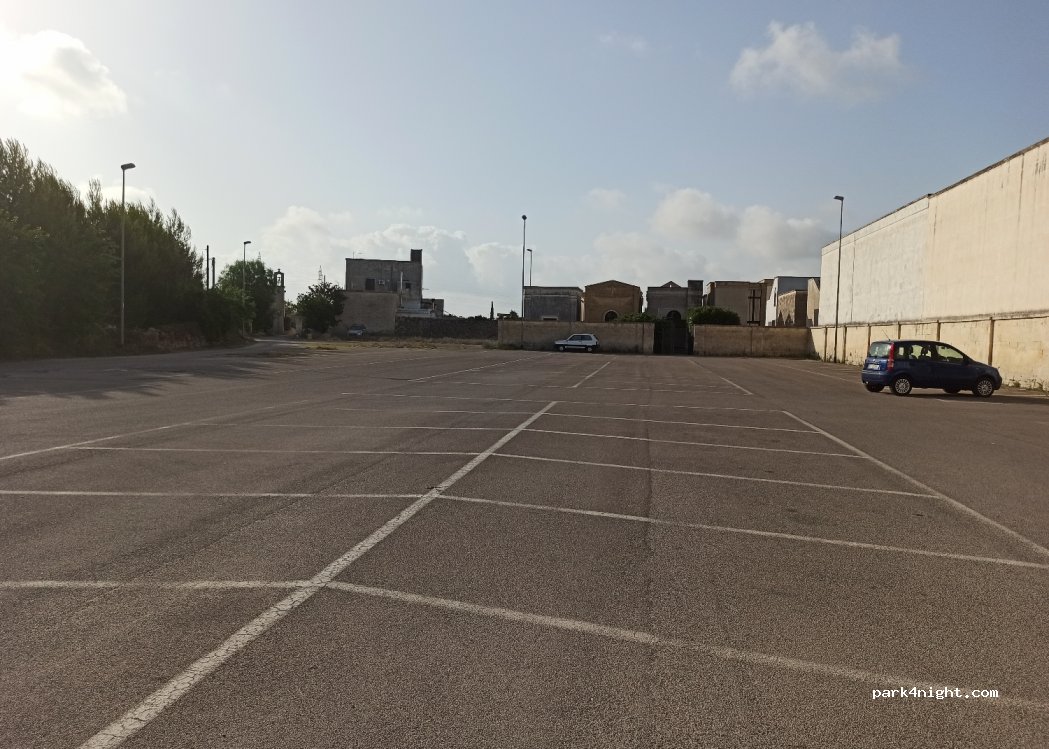 (73016) San Cesario di Lecce - Via Lagrima — foto