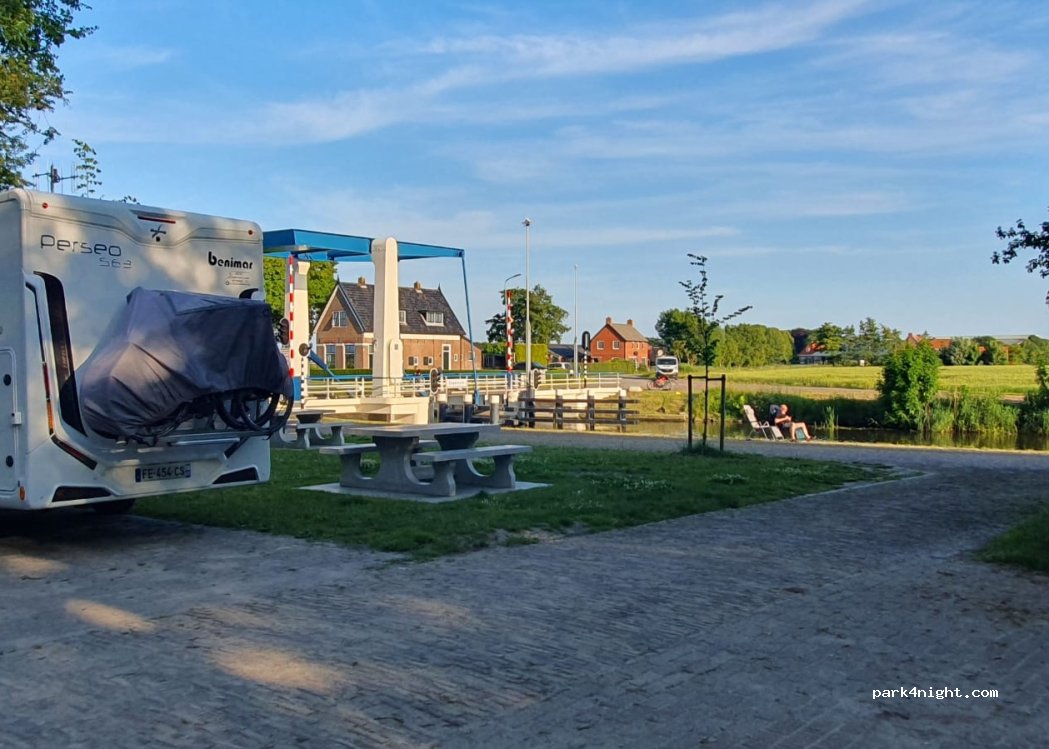 (9132 ED) Engwierum - 52 Bûtendykswei — foto 3