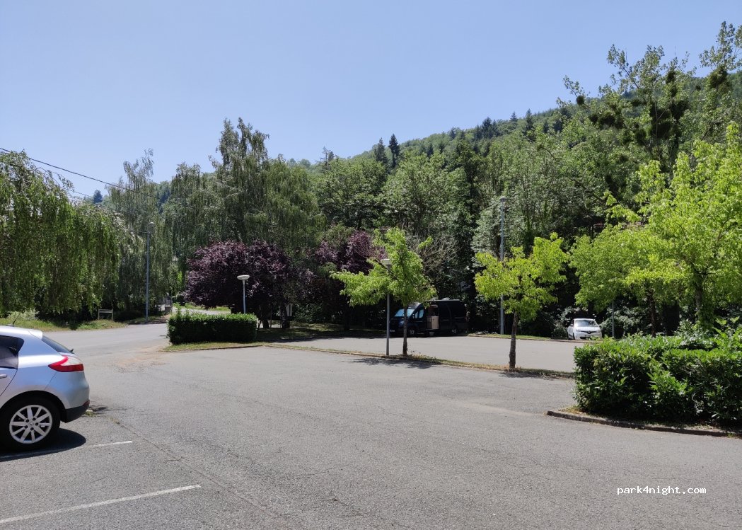 Aire de camping-car de Beaujeu — foto 2