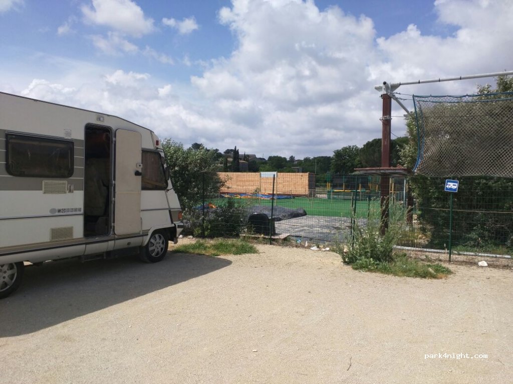 (30700) Uzès - 5 Chemin du Moulin de Bargeton — foto 2