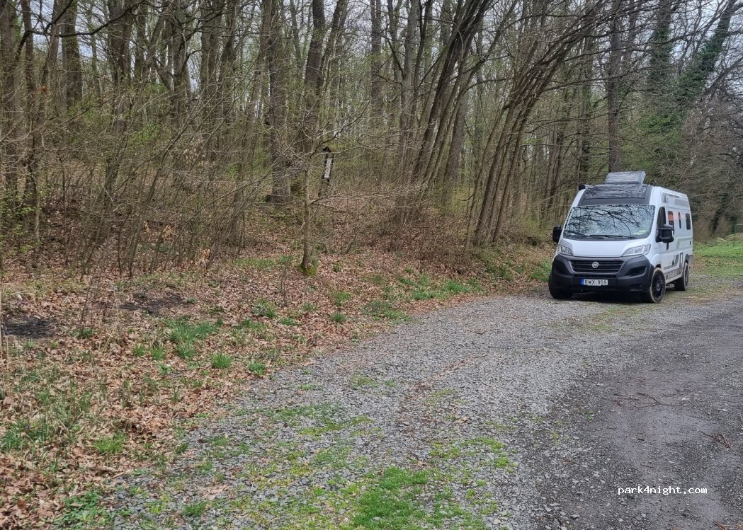 (7300) Komló - 5 Tölgyfa utca — foto 4