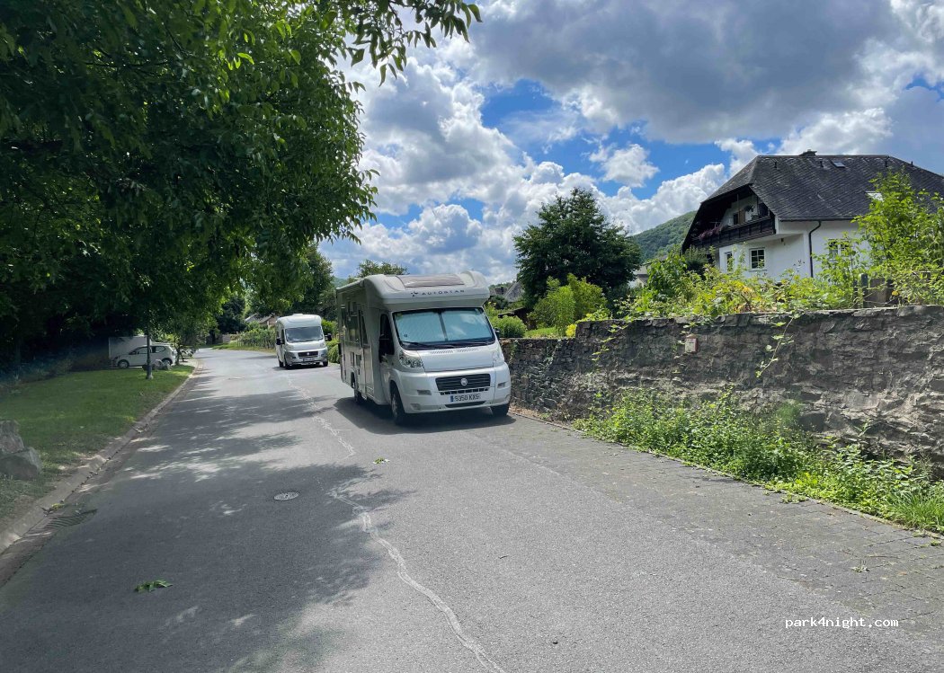 (56814) Bremm - 56 Moselstraße — foto