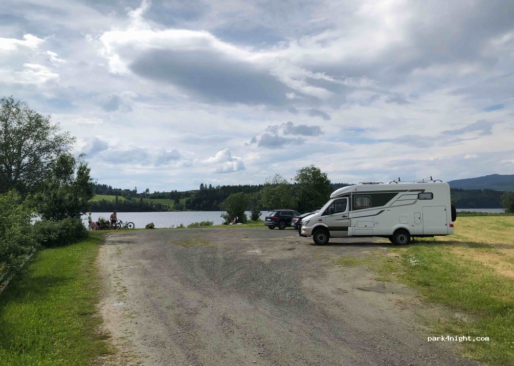 (7580) Innbygda - Unnamed Road — foto