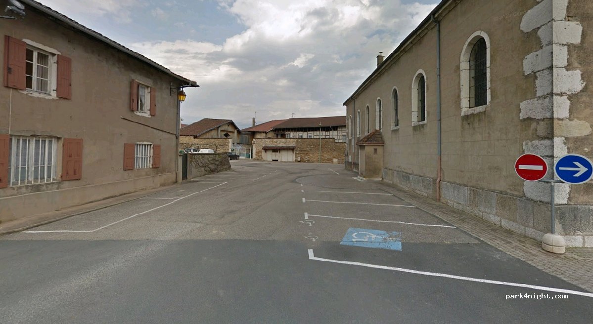 (01370) Saint-Étienne-du-Bois - 90 Rue de l'Église — foto