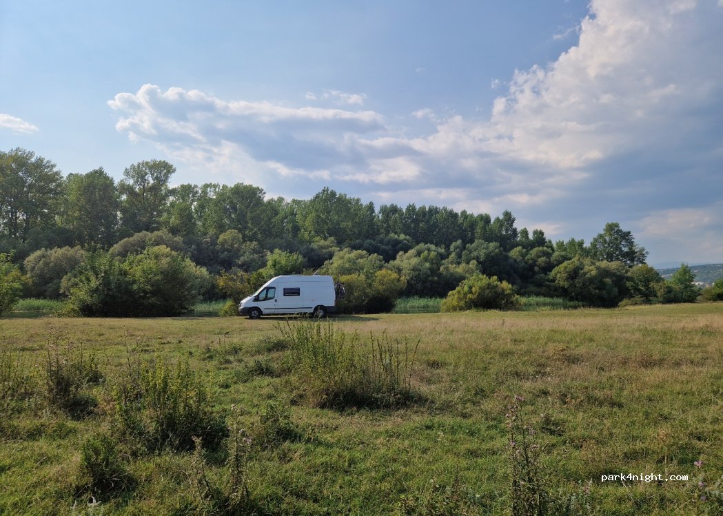 (21230) Glavice - Unnamed Road — foto 3