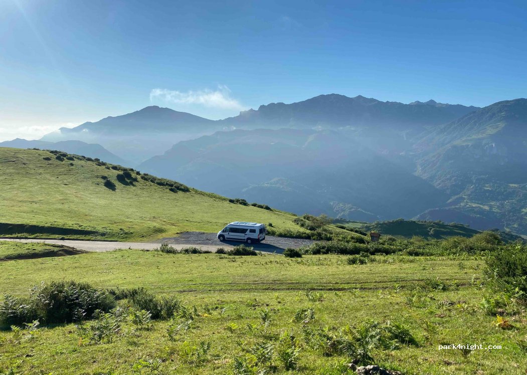 (33114) Linares - Unnamed Road — foto 2