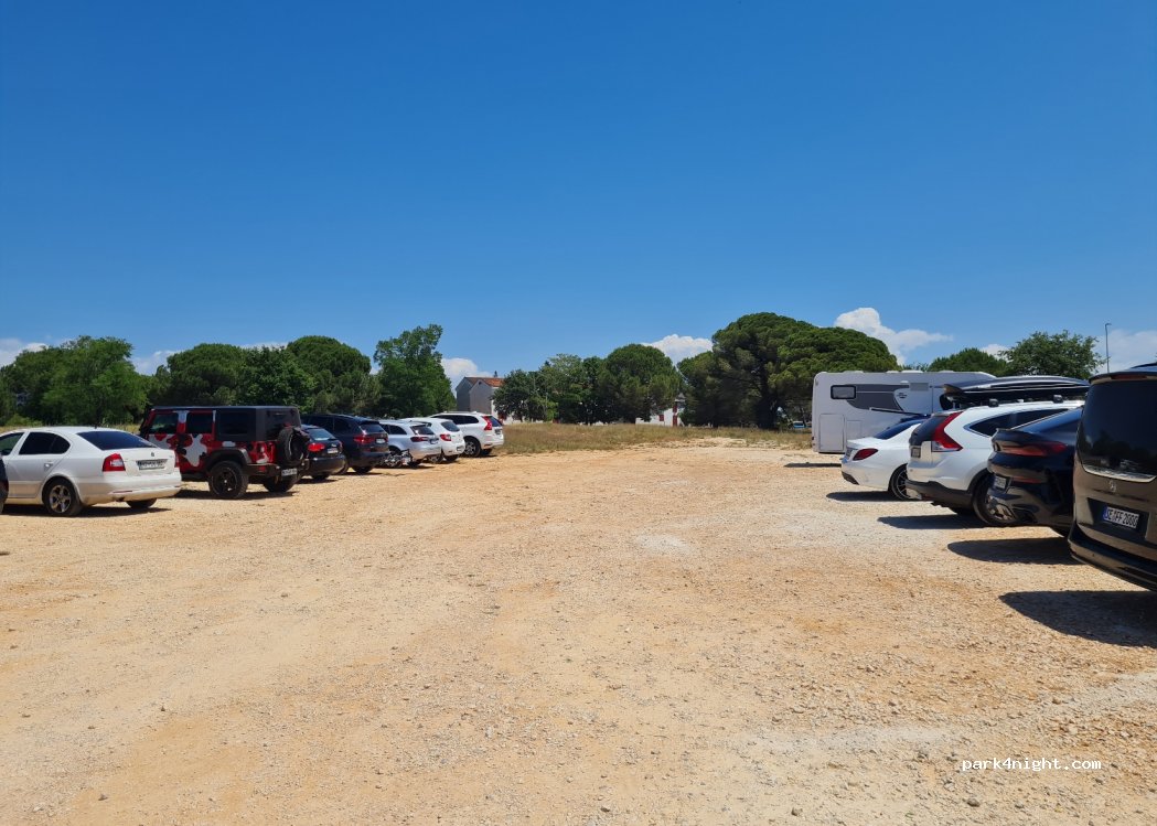 (52440) Poreč - 14 Materada — foto 2