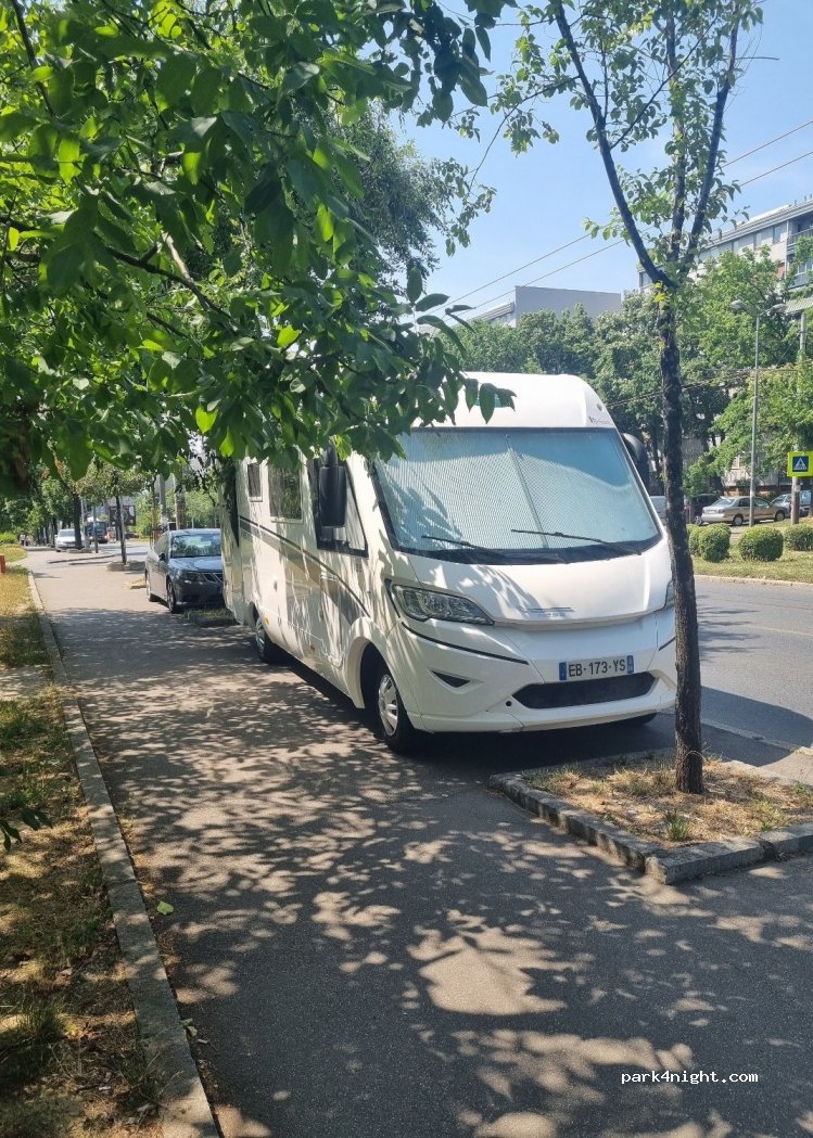 (11050) Beograd - 174 Ustanička — foto