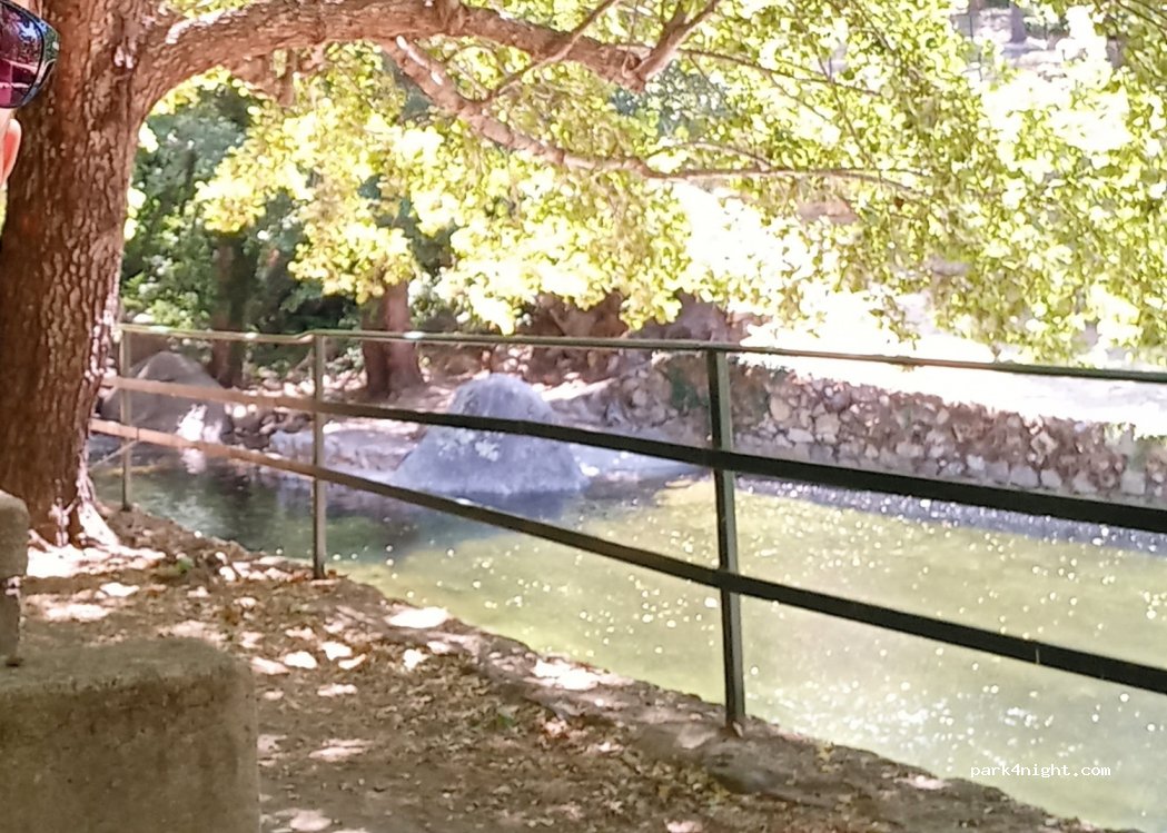 (05460) Gavilanes - 1 Avenida Pedro Bernardo — foto