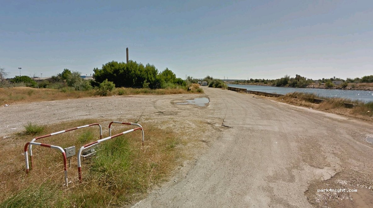 (13270) Fos-sur-Mer - RP546 — foto