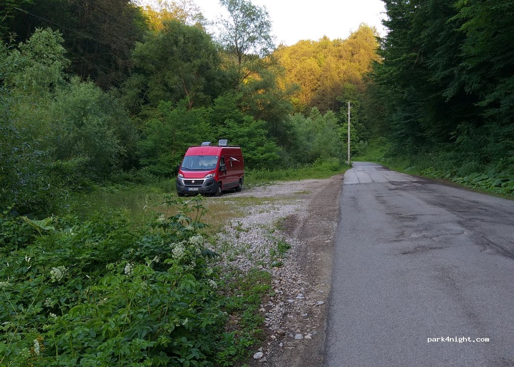 (5309) Gabrovo - Unnamed Road — foto