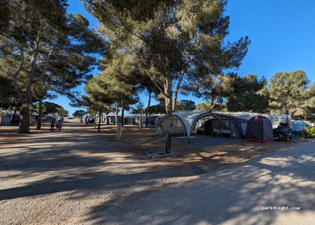 Las Palmeras Camping & Bungalow Hotel — foto 4