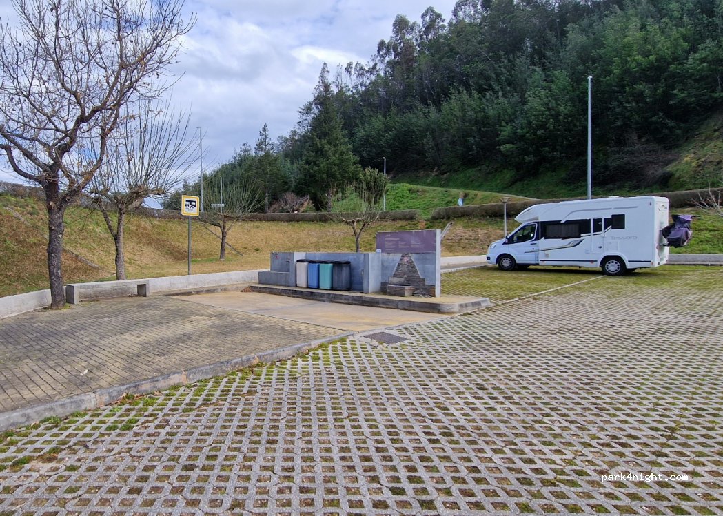 Parque de Pernoita de Autocaravanas Góis — foto