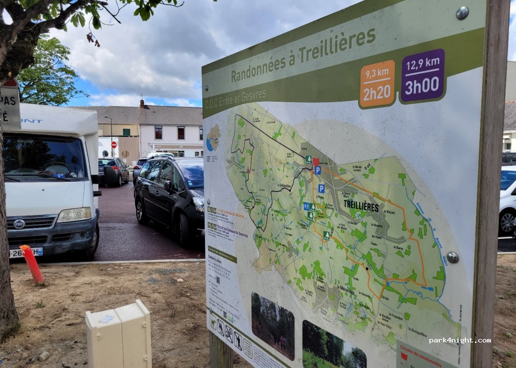 (44119) Treillières - 22 Place de la Liberté — foto