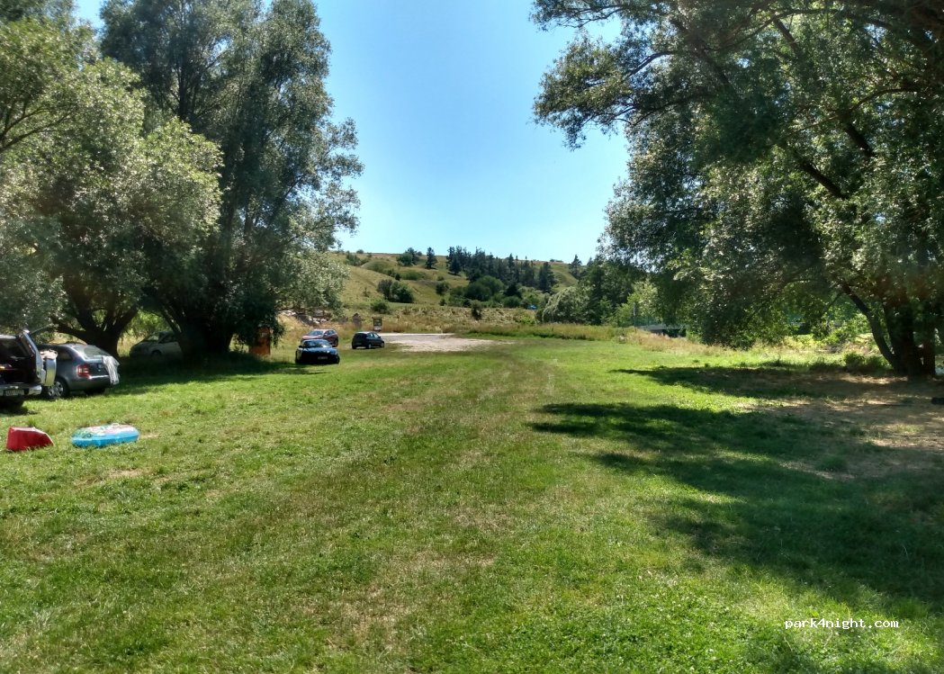 (664 91) Ivancice - Unnamed Road — foto