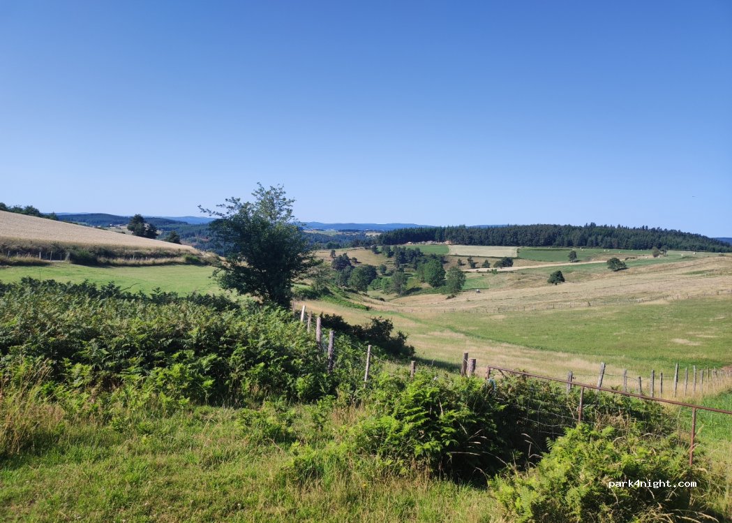 (43300) Pébrac - Unnamed Road — foto