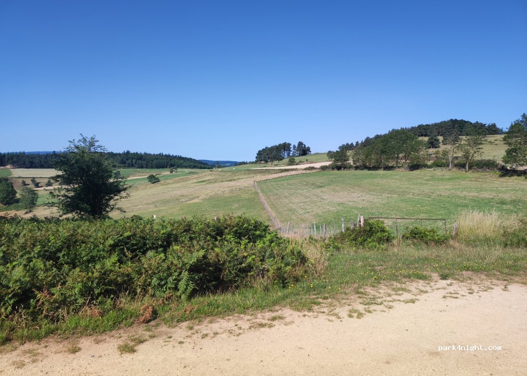 (43300) Pébrac - Unnamed Road — foto 2