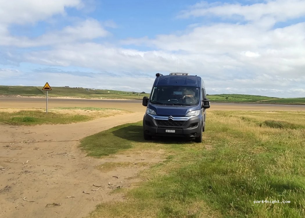 (F26 P9P1) Castlelacken - Unnamed road — foto 4