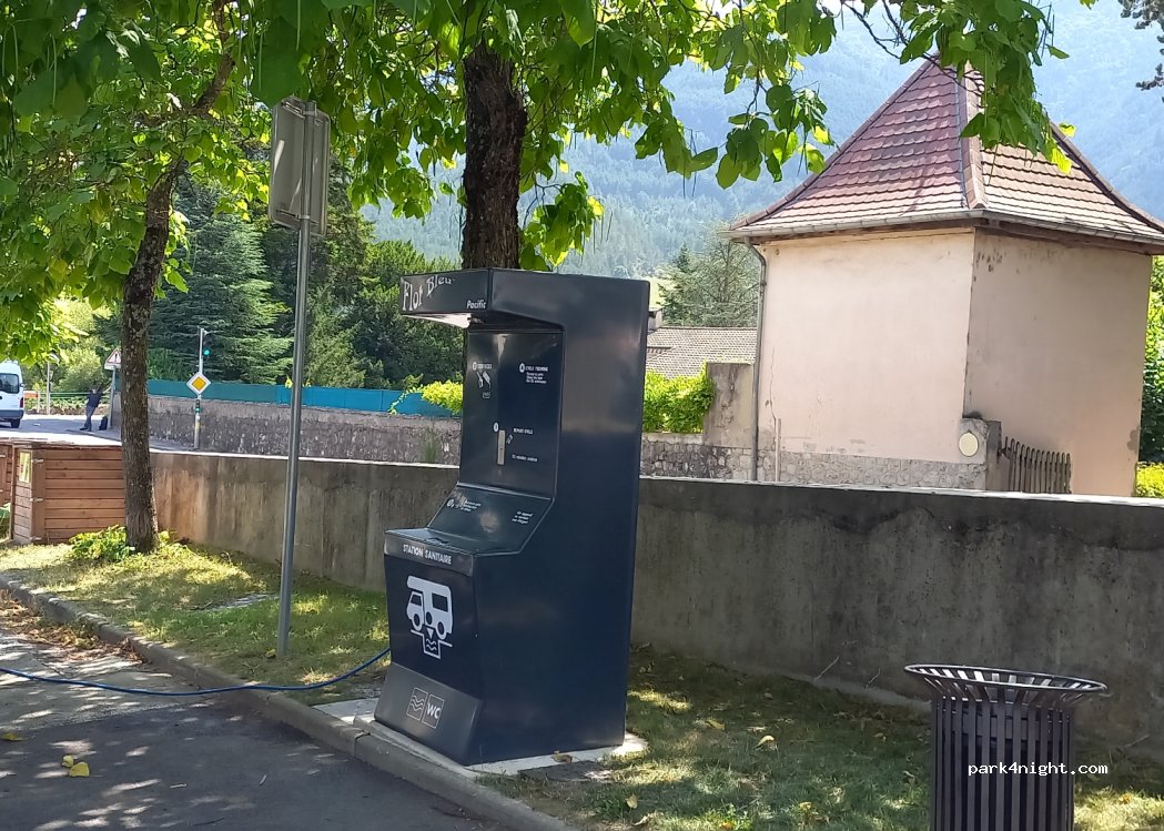 (26150) Die - 22 Boulevard du Cagnard — foto
