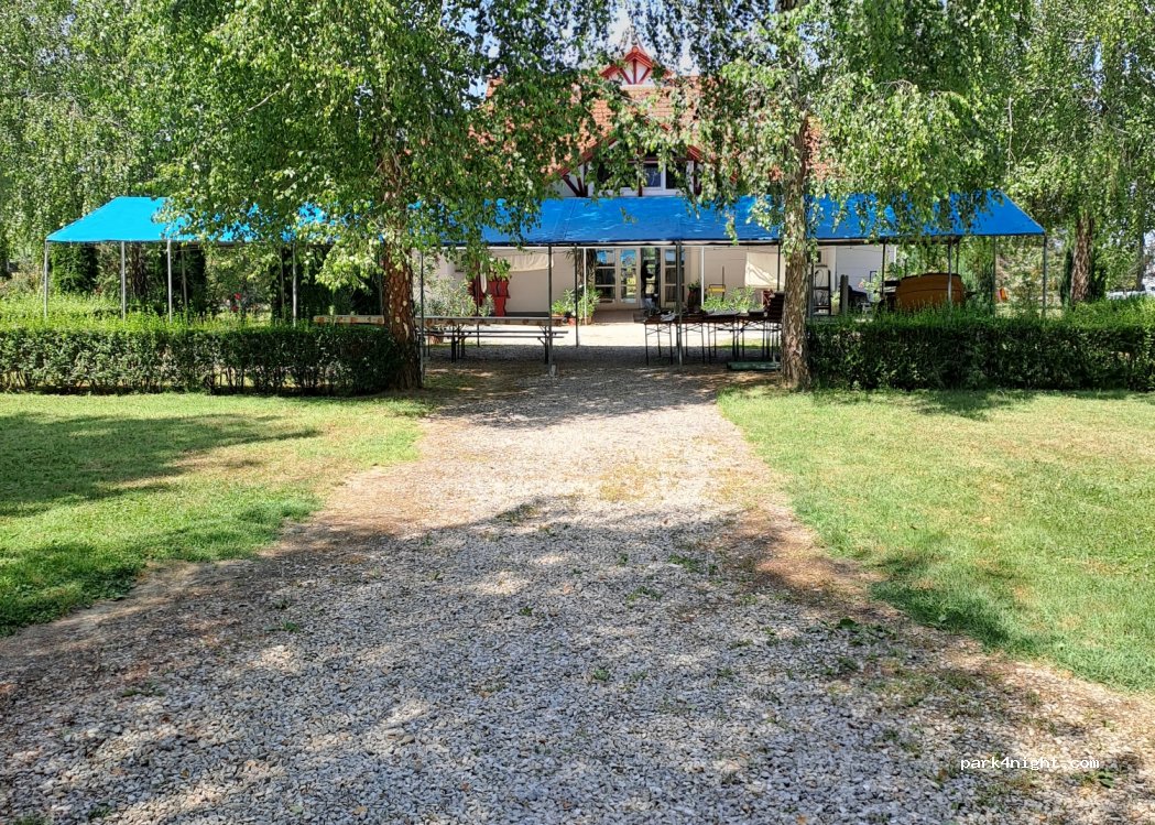 Castrum Thermal Camping — foto 3