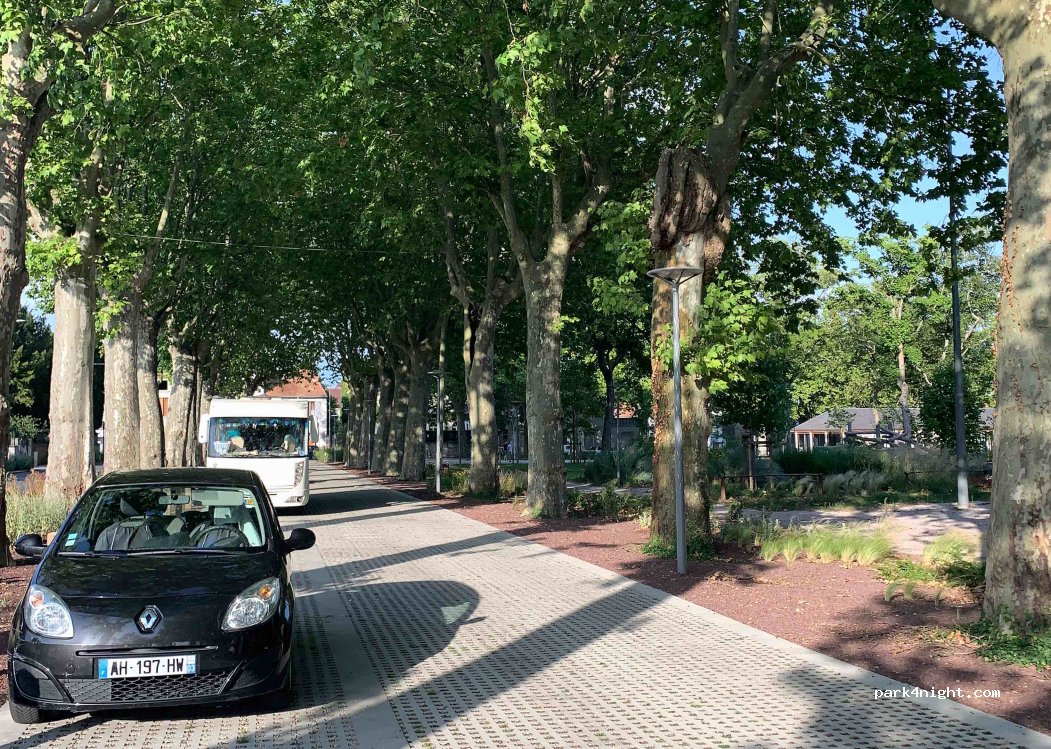 (03800) Gannat - 2 Rue de la Malterie — foto 2