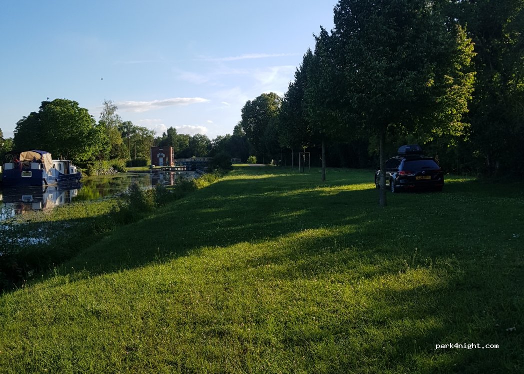 (80340) Frise - 3 Allée de la Grenouillère — foto