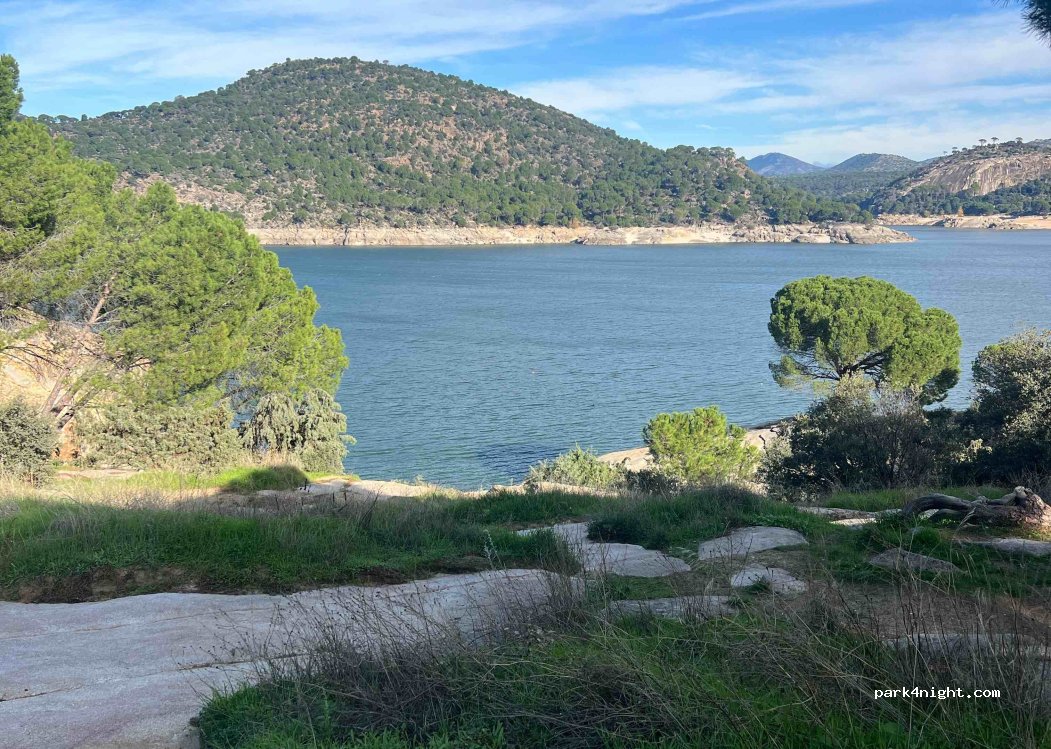 (28680) San Martín de Valdeiglesias - Carretera del Pantano — foto 5