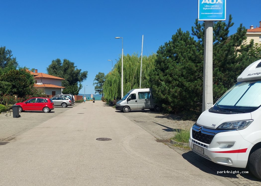 (8600) Siófok - 62 Beszédes József sétány — foto