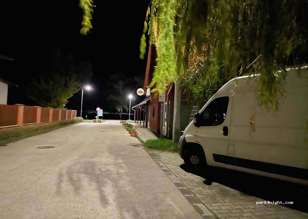 (8600) Siófok - 62 Beszédes József sétány — foto 4