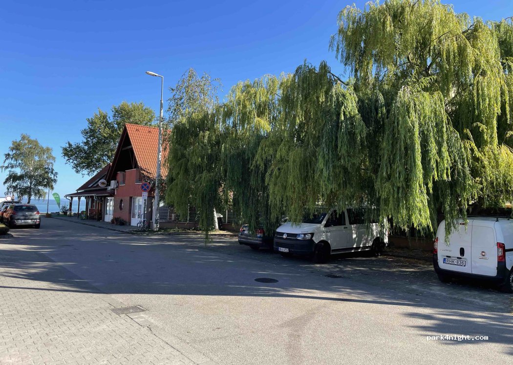 (8600) Siófok - 62 Beszédes József sétány — foto 5