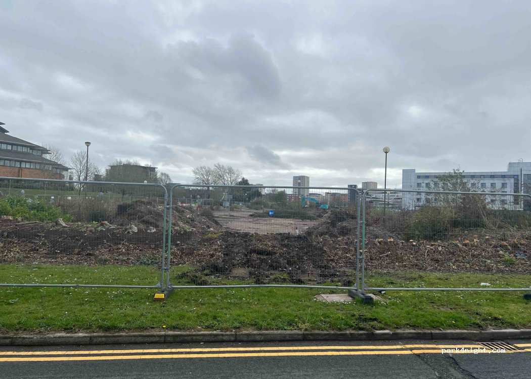 (CF10 4UW) Cardiff - Unnamed road — foto 2