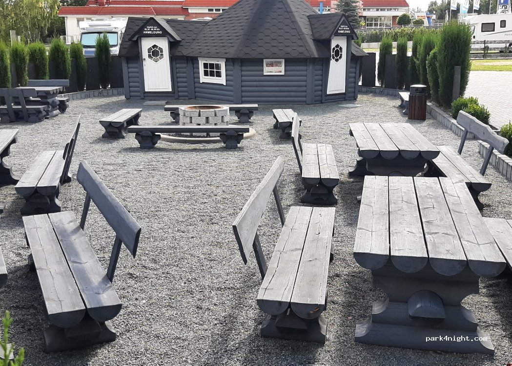 Wohnmobilstellplatz Stralsund — foto 2