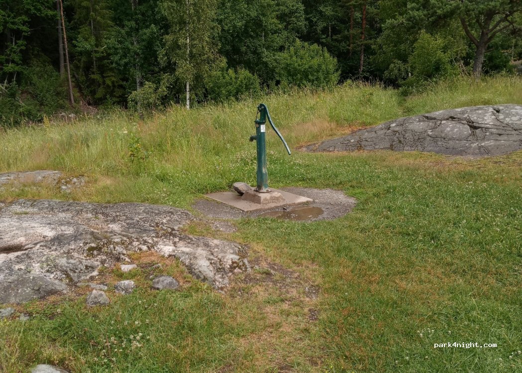 (137 71) Haninge - Unnamed Road — foto 2