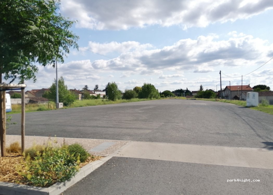 (81160) Saint-Juéry - 1 Avenue de la Gare — foto 2