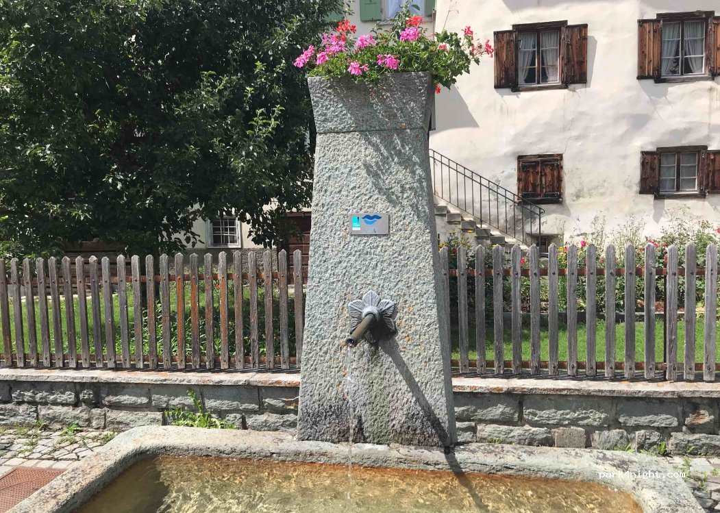 (7440) Andeer - 39 Veia da Scola — foto