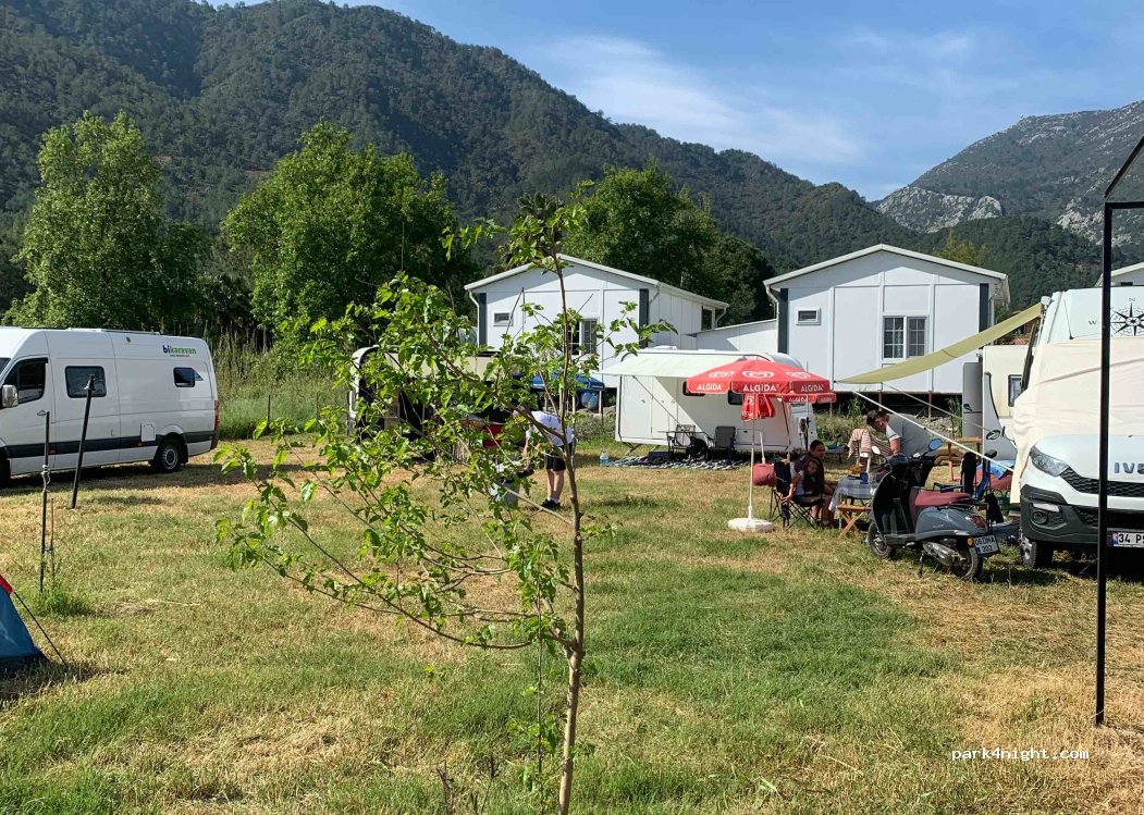 Adrasan Kubaba Camping / Çadır & Karavan — foto
