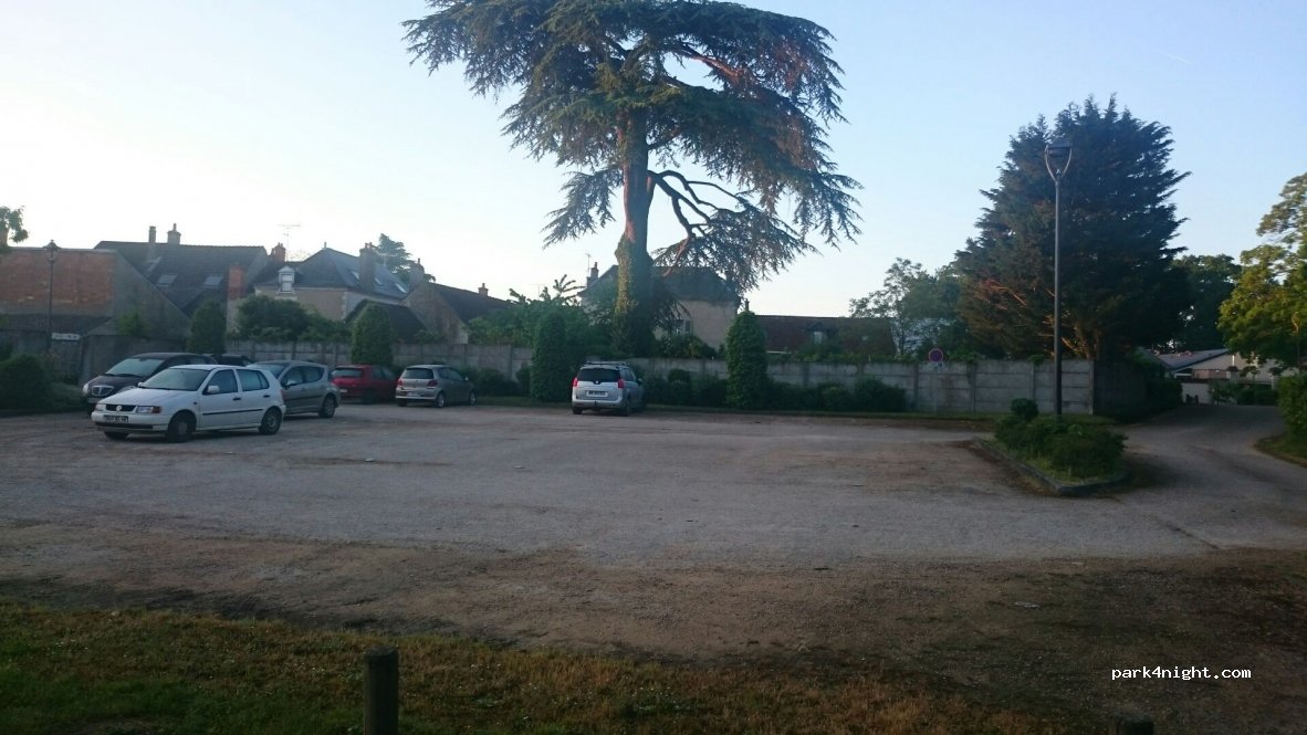(45160) Saint-Hilaire-Saint-Mesmin - 496 Route d'Orléans — foto