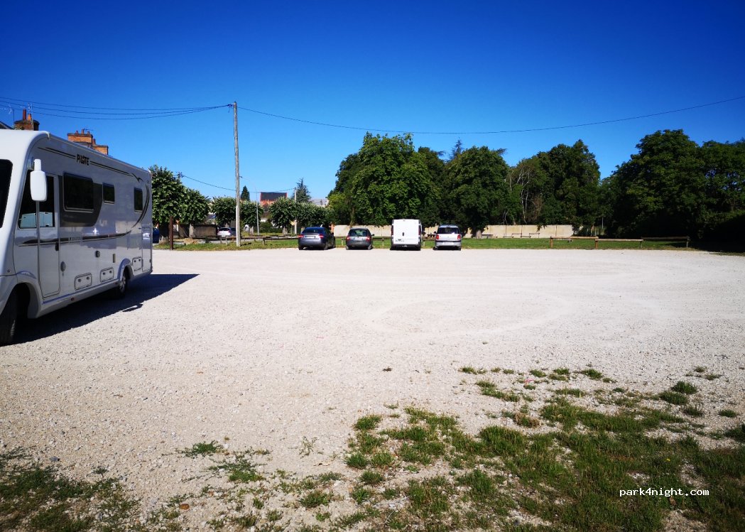 (45110) Châteauneuf-sur-Loire - 110 Rue Basile Baudin — foto 2