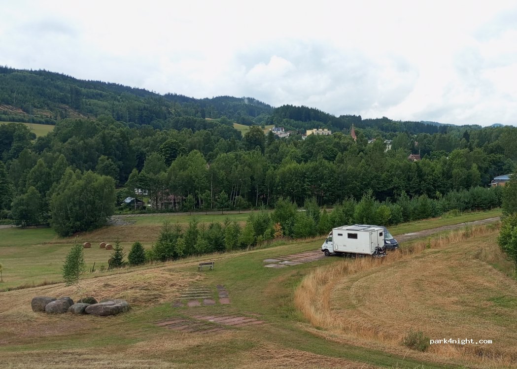 (542 12) Radvanice - Unnamed road — foto 3