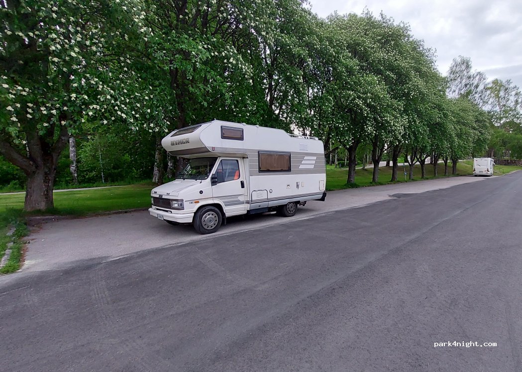 (804 26) Gävle - 59 Holmsundsallén — foto 5