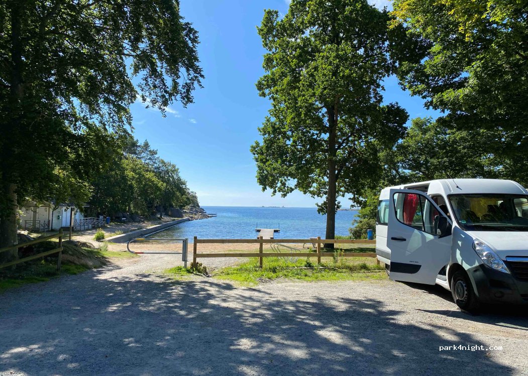 (374 30) Karlshamn - 10 Kolleviksvägen — foto 3