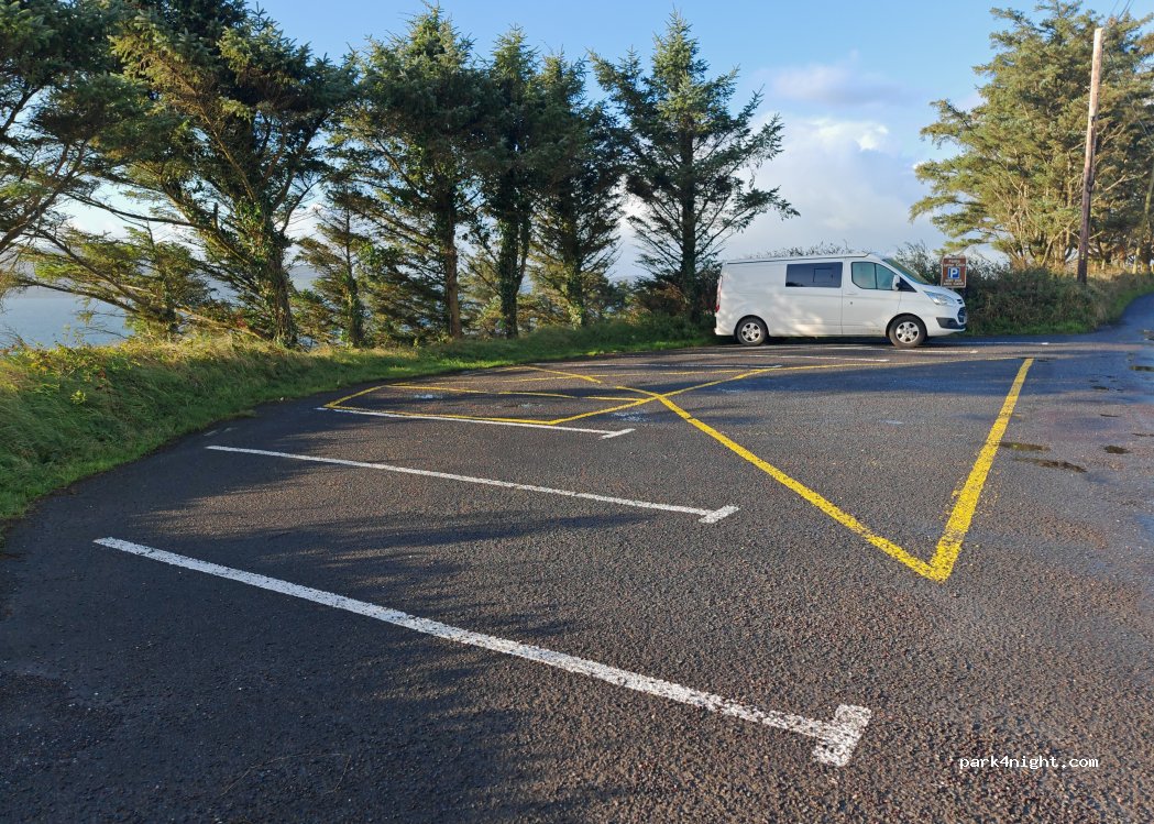 (P75 HK03) Tullow - Unnamed road — foto 3