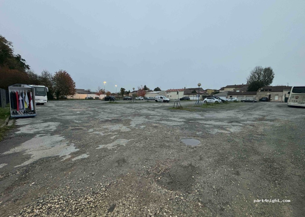 (33340) Lesparre-Médoc - 9 Rue du Docteur Bos — foto 3